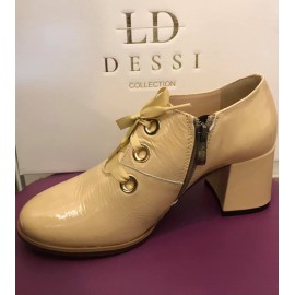 Lux By Dessi, élénk bézs, tavaszi cipő